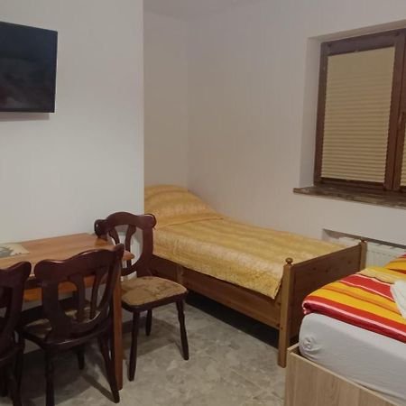 Apartamenty Z Ogrodem Nr 1 Studio Mrągowo Exteriör bild